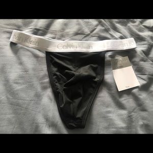Liquid Microfiber Thong - Calvin Klein